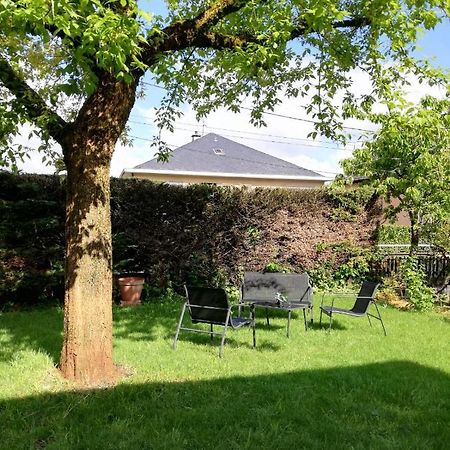 Studio Avec Jardin A Роде Экстерьер фото